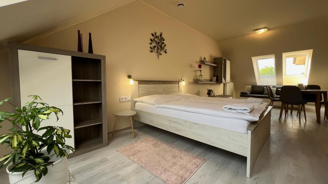 Gardencity Apartmanhaz Дьёр Экстерьер фото